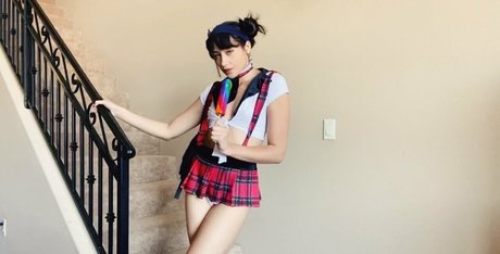 avilovexxx nacktheit sex bild