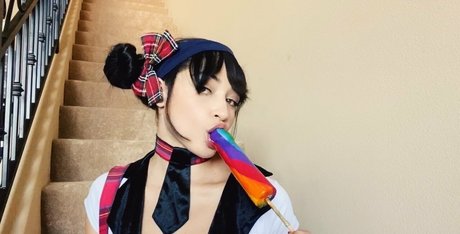 avilovexxx schauspielerin nackten fotos