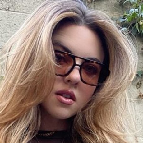 Madeleine Byrne kunst exklusive galerie