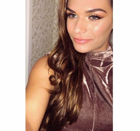 Lana D erwachsene akt foto