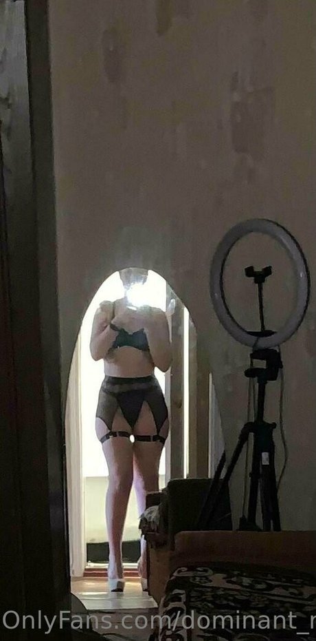 dominant rina kostenlose porno bild