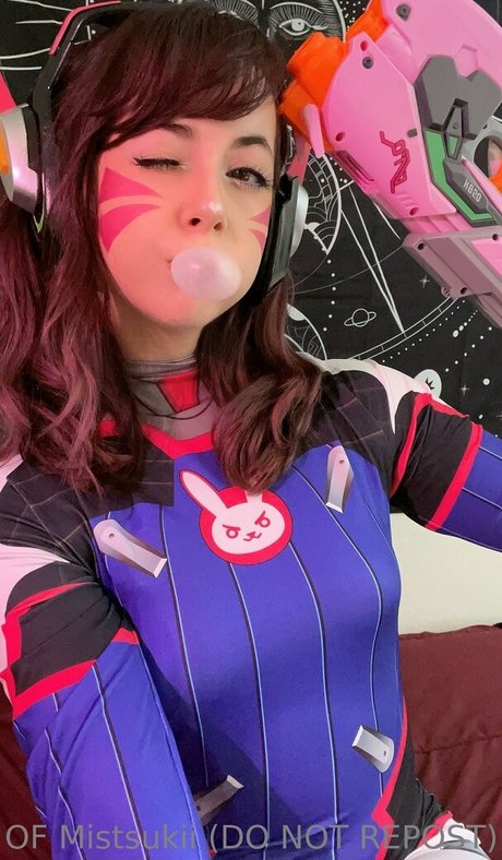 Mistsukii model hd fotos