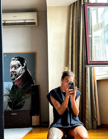 poly luna nackt exklusive bild