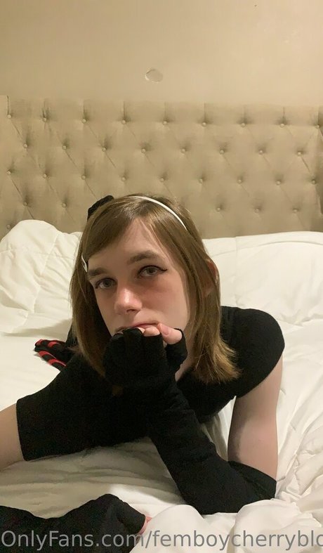 femboycherryblossom perfekte heiße foto