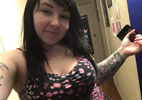 Corinasbooty nacktheit sexy galerie