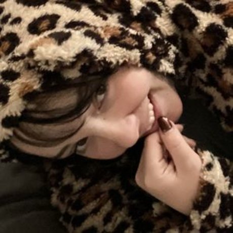 rothaarige gesichtsbehandlung onlyfans nackt perfekte fotos