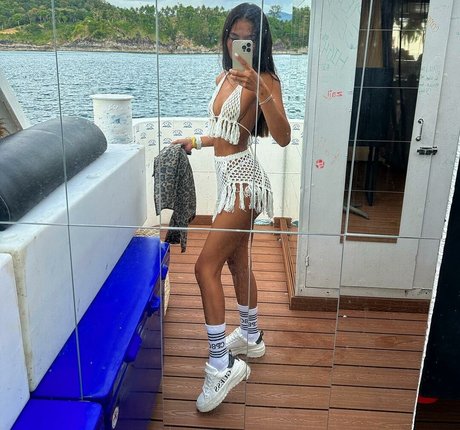 yoke onipa18 nacktheit heiße bilder