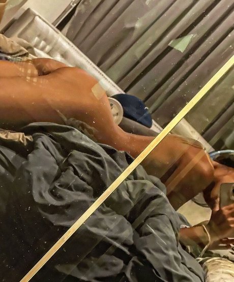 yoke onipa18 pornostar nette bilder