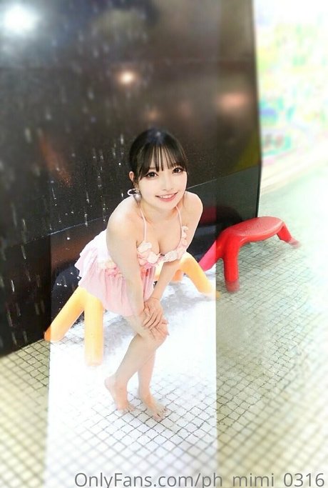 asiatische falsche titten onlyfans hübsche erwachsene fotos