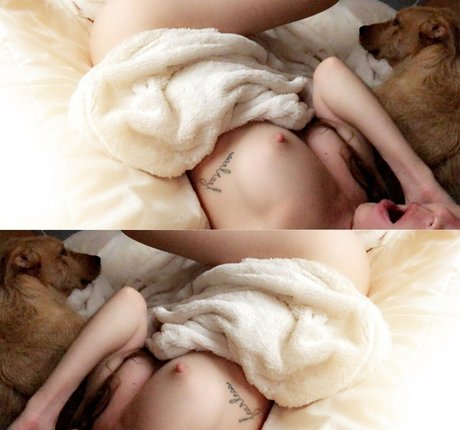 nevamore erotische hübsche foto