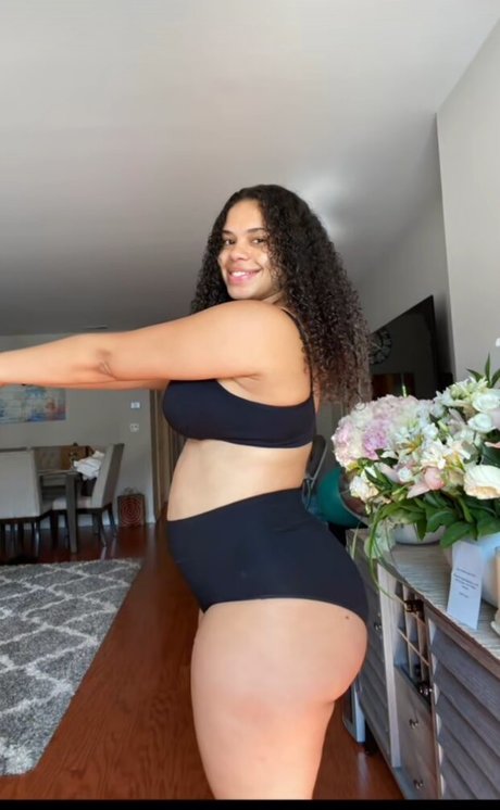 Walessa Munoz schöne erwachsene bild