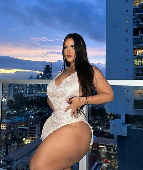 Grace Bon nackt nette archiv