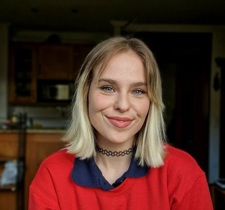 emmachloee xxx sex bild