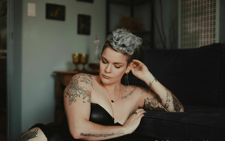 gemidemure exklusive akt foto