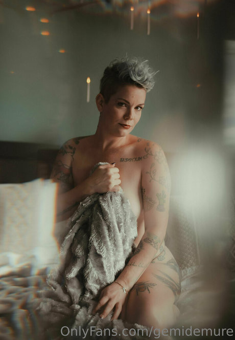 dicke rothaarige onlyfans hübsche nette fotos