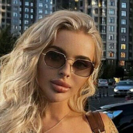 elise luna7 schauspielerin nette bild