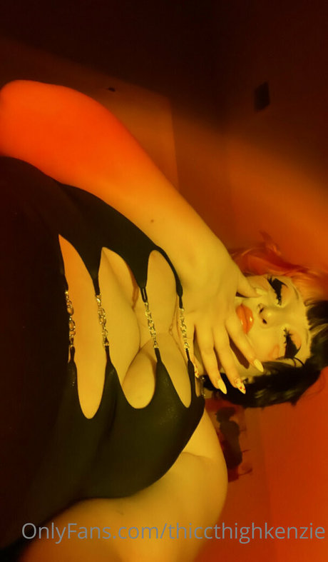 vollbusige rothaarige onlyfans top akt galerie