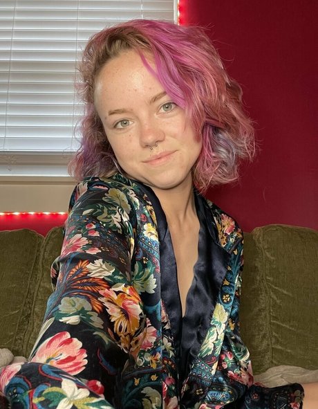 junestrawberriesfree model freie galerien