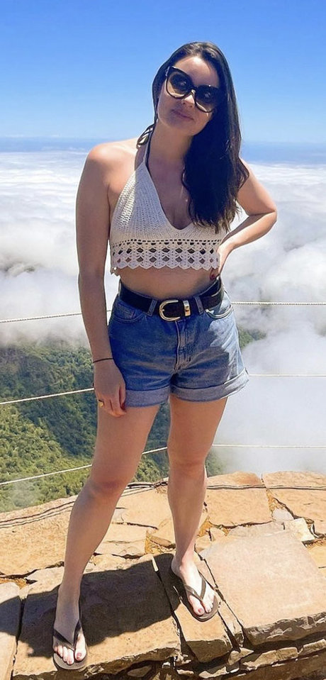 Sarah Story xxx nackt galerien