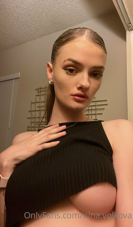 nina volkova schöne porno bild