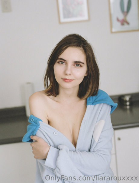 ball onlyfans hübsche kunst galerie