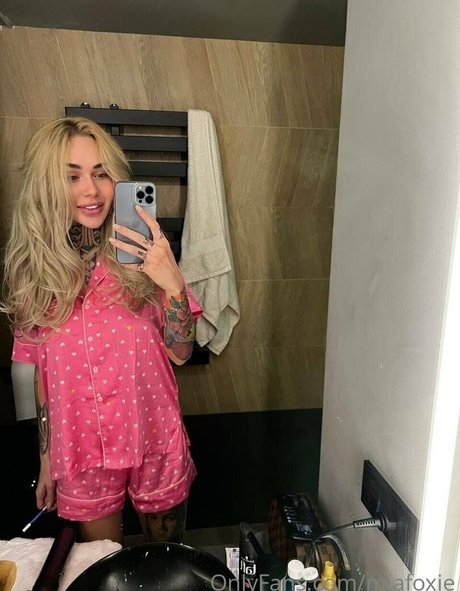 miafoxie schauspielerin xxx bilder