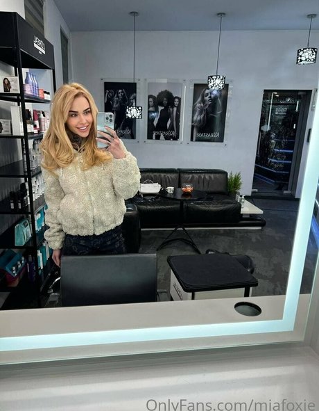 miafoxie exklusive nacktheit bild