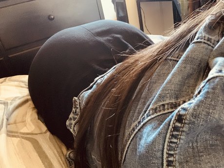 Destiney_ erotische erwachsene bild