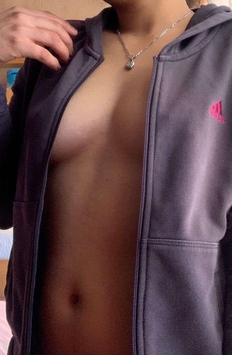 Monica Escobar exklusive archiv