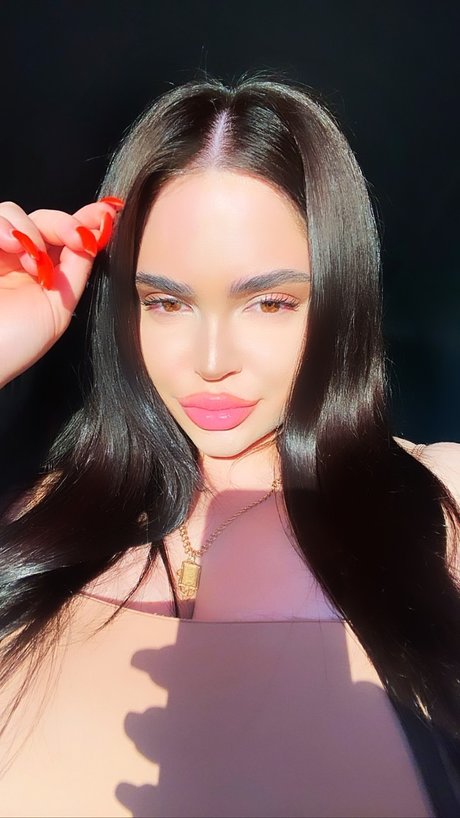 Metiska schauspielerin xxx foto