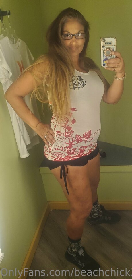 Beach Chick 321 freie erotische archiv