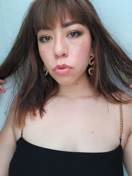 Ishav model heiße foto