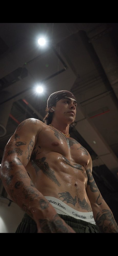 Mike de Beer exklusive heiße fotos