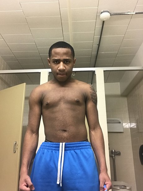 MackGigolo top akt archiv