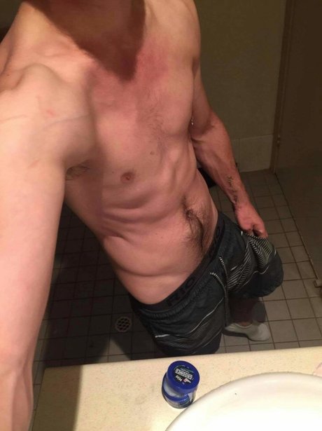 HUNG 8 freie nette bild