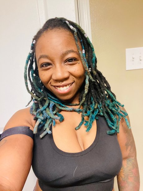 Mini Fitness Babe top nackten archiv