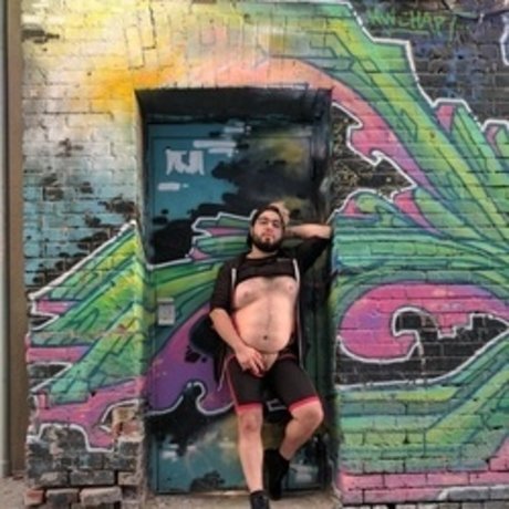 Sub Cub perfekte erwachsene foto