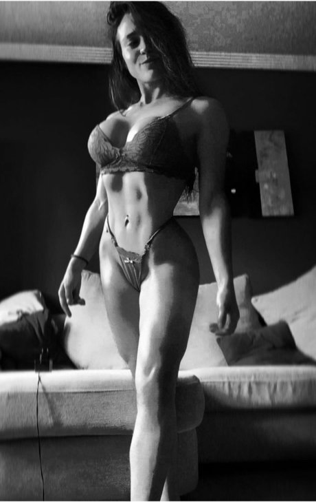 Mabelwellness Trainer sexy nackten fotos