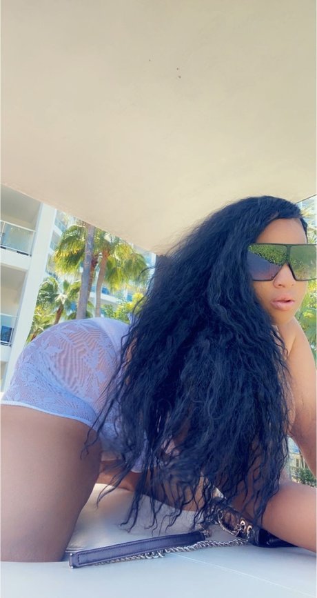 Cara Spells sexy nackt galerie