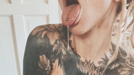 Miss F VIP erotische freie foto