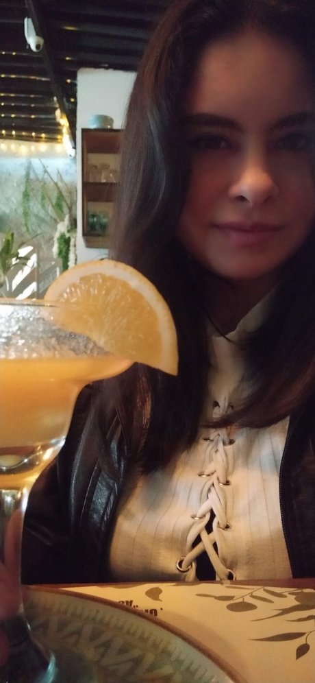 Mireya A G hübsche exklusive bilder