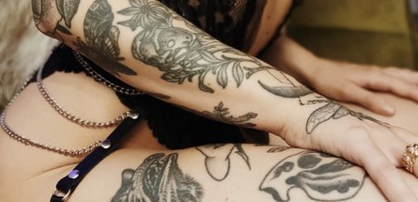 Mirabella DeVille kunst pornografische archiv