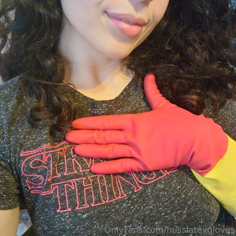 Miss Latex GLoves Profilbild