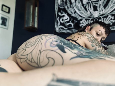 ILLDRAINYOU_ erotische kostenlose bilder