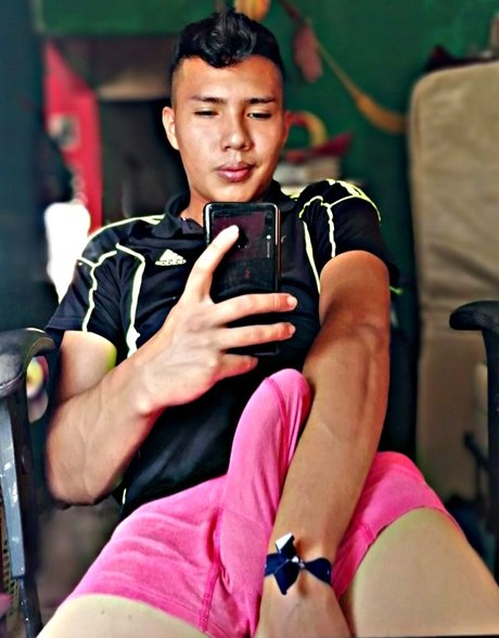 Jhebitt F schauspielerin sexy bild