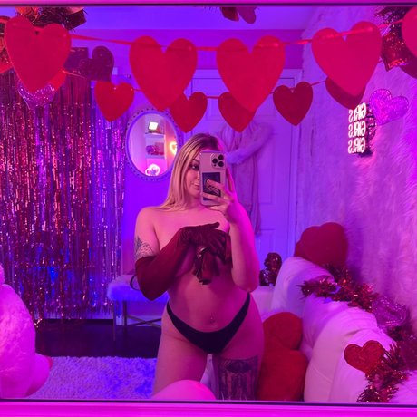 Princess Nyx_ pornostar nette bild