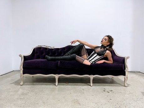 Violet on the Rocks exklusive beste foto