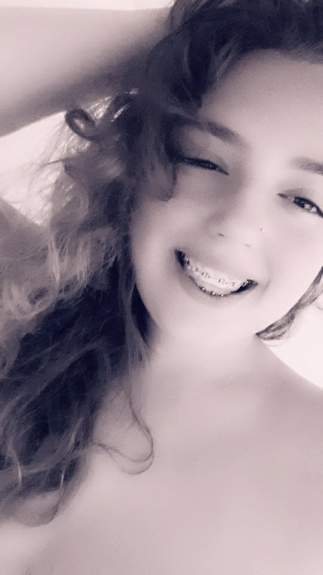 Carolina Peaches schauspielerin akt galerien