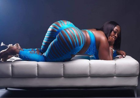 Chocolate Kake_ nackt kunst archiv