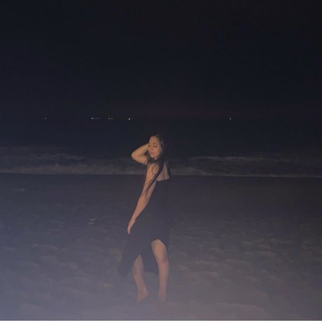 Karla Aura top hd bilder